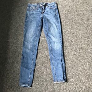 Universal Thread Jeans only worn once!